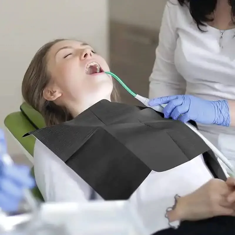 La guida essenziale per acquistare il bavaglino dentale e le sue materie prime